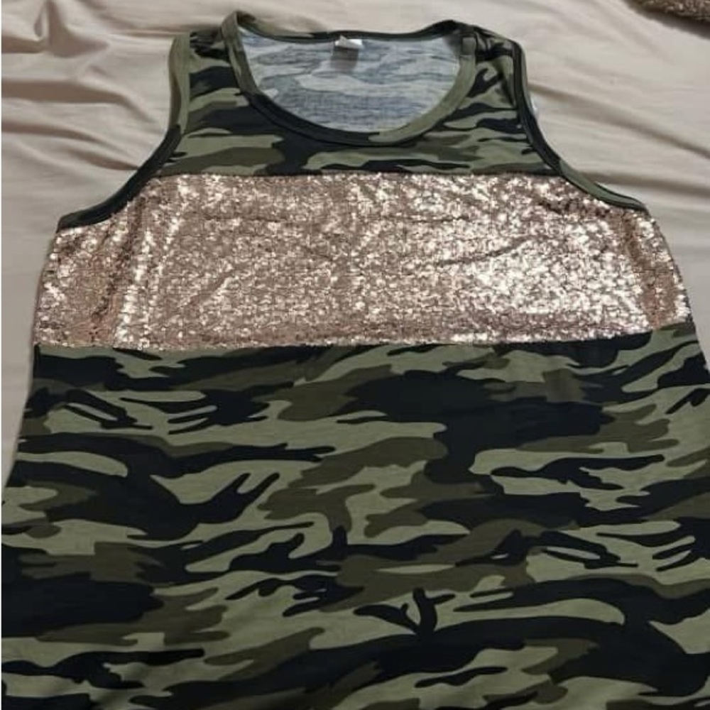 Plus size 2x camo tank top with gold sequins